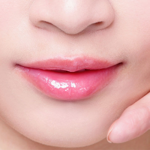 Phun M&ocirc;i Phủ B&oacute;ng Collagen Tươi